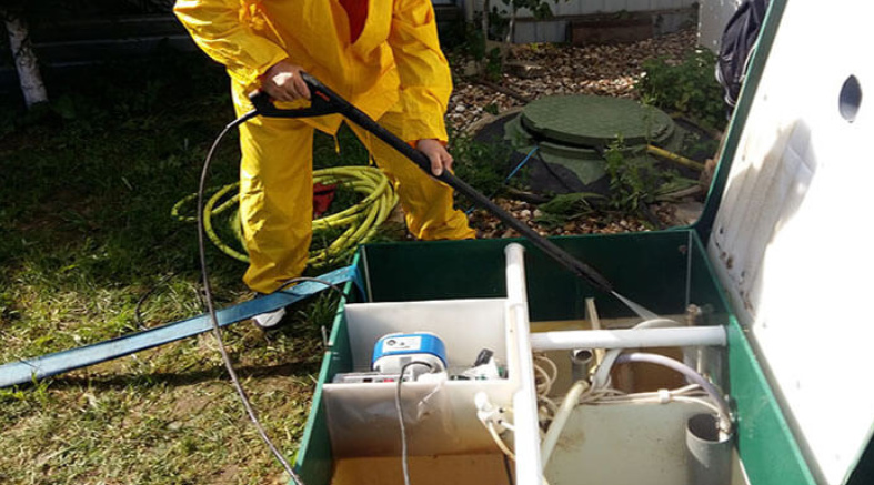 Что такое профессиональная прочистка канализации в загородном доме